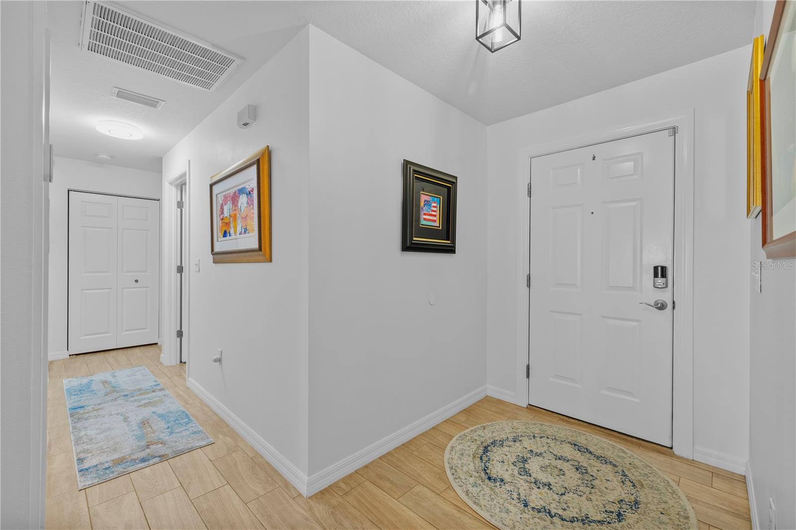 Image 4 of 63 For 905 Fribley Street