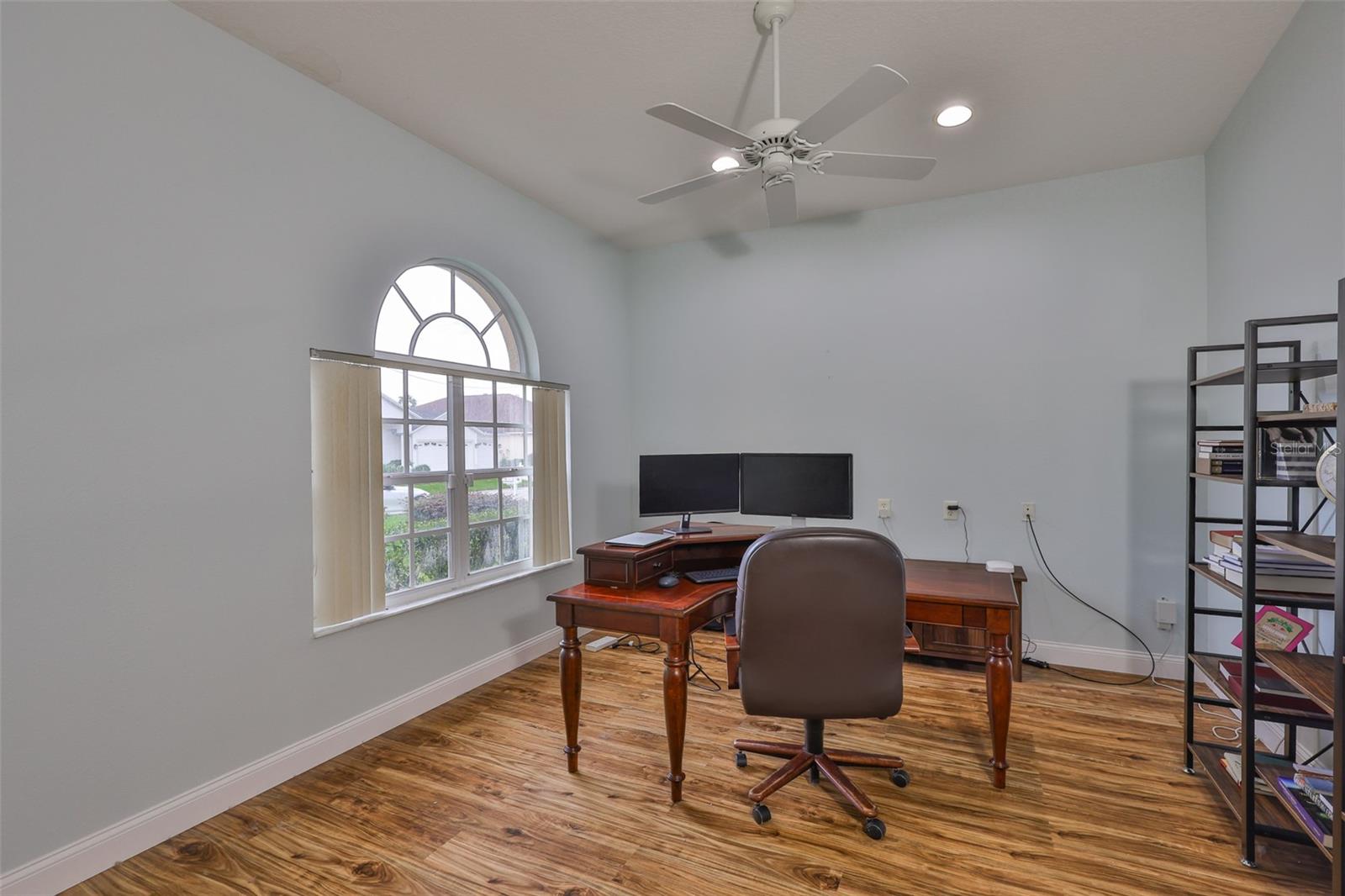 Image 13 of 34 For 18444 Eastwyck Dr