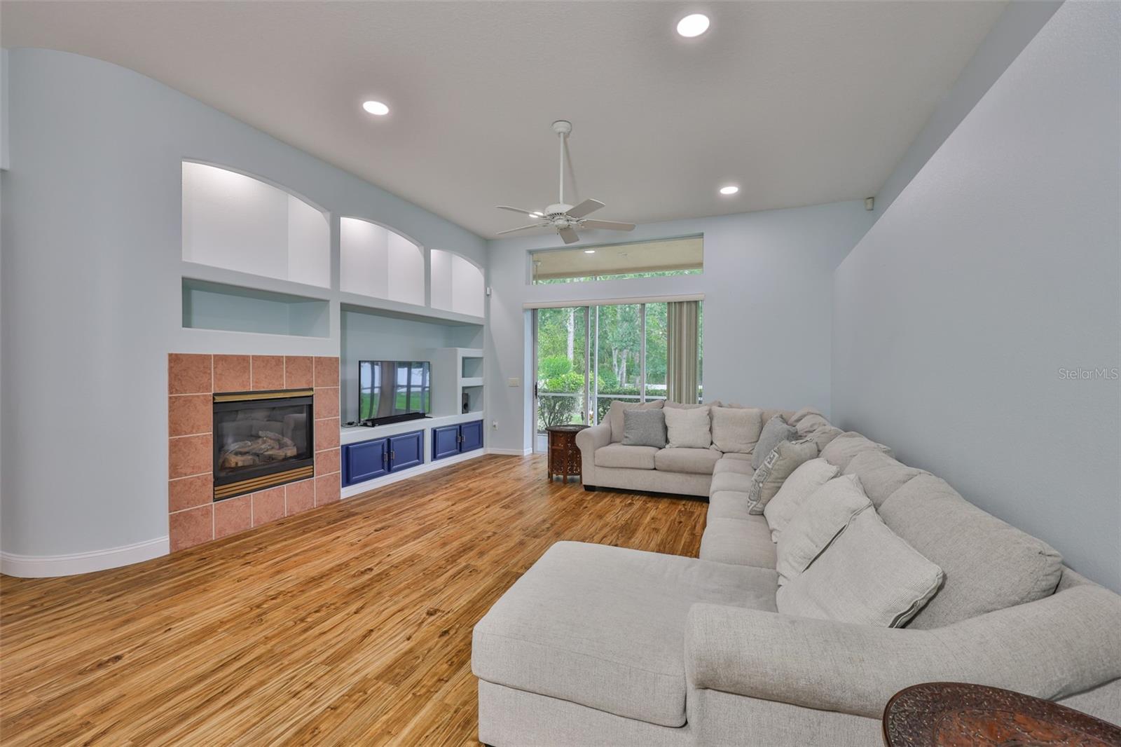 Image 18 of 34 For 18444 Eastwyck Dr