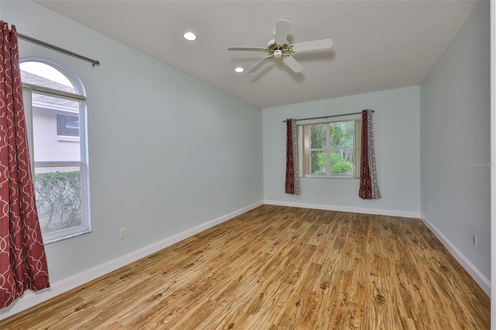 Image 19 of 34 For 18444 Eastwyck Dr
