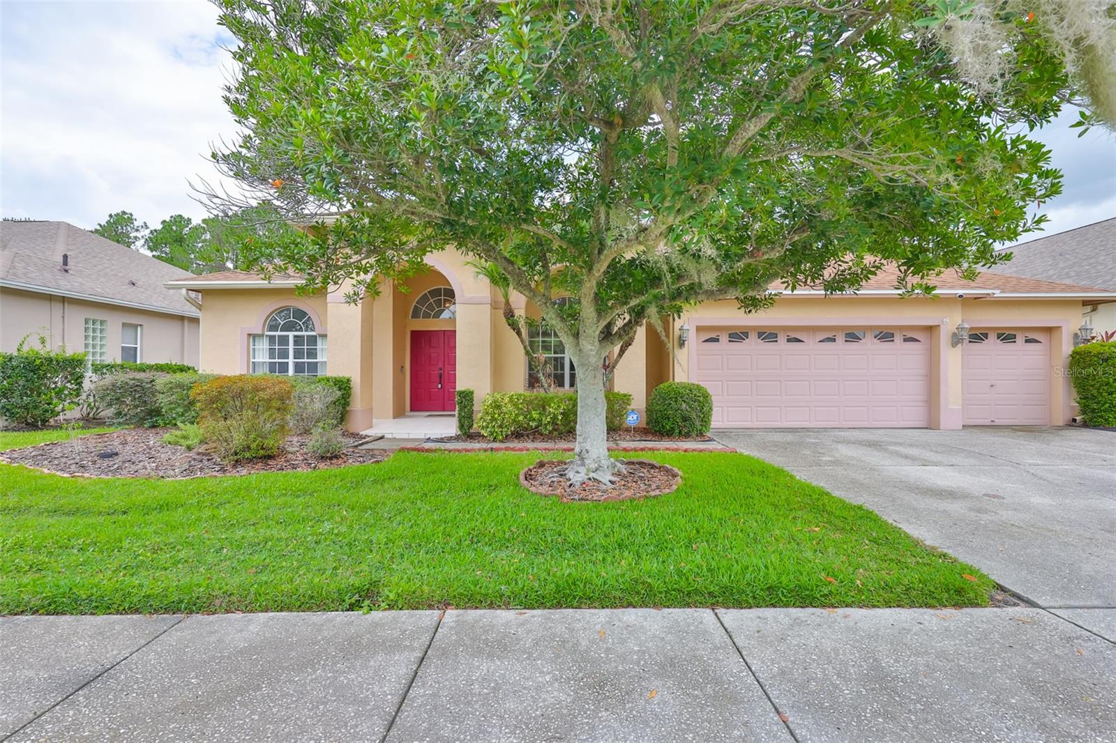 Image 2 of 34 For 18444 Eastwyck Dr