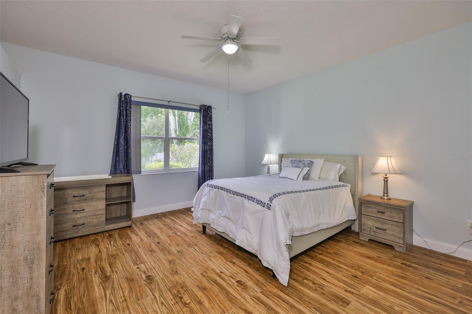 Image 22 of 34 For 18444 Eastwyck Dr