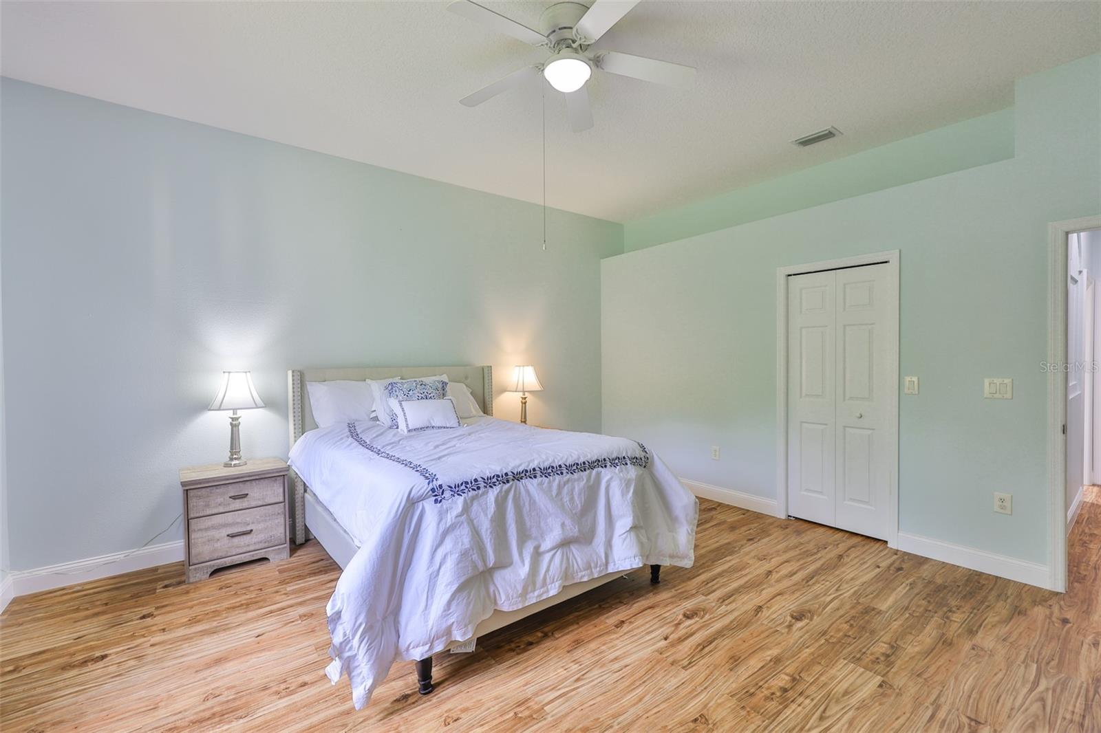 Image 23 of 34 For 18444 Eastwyck Dr