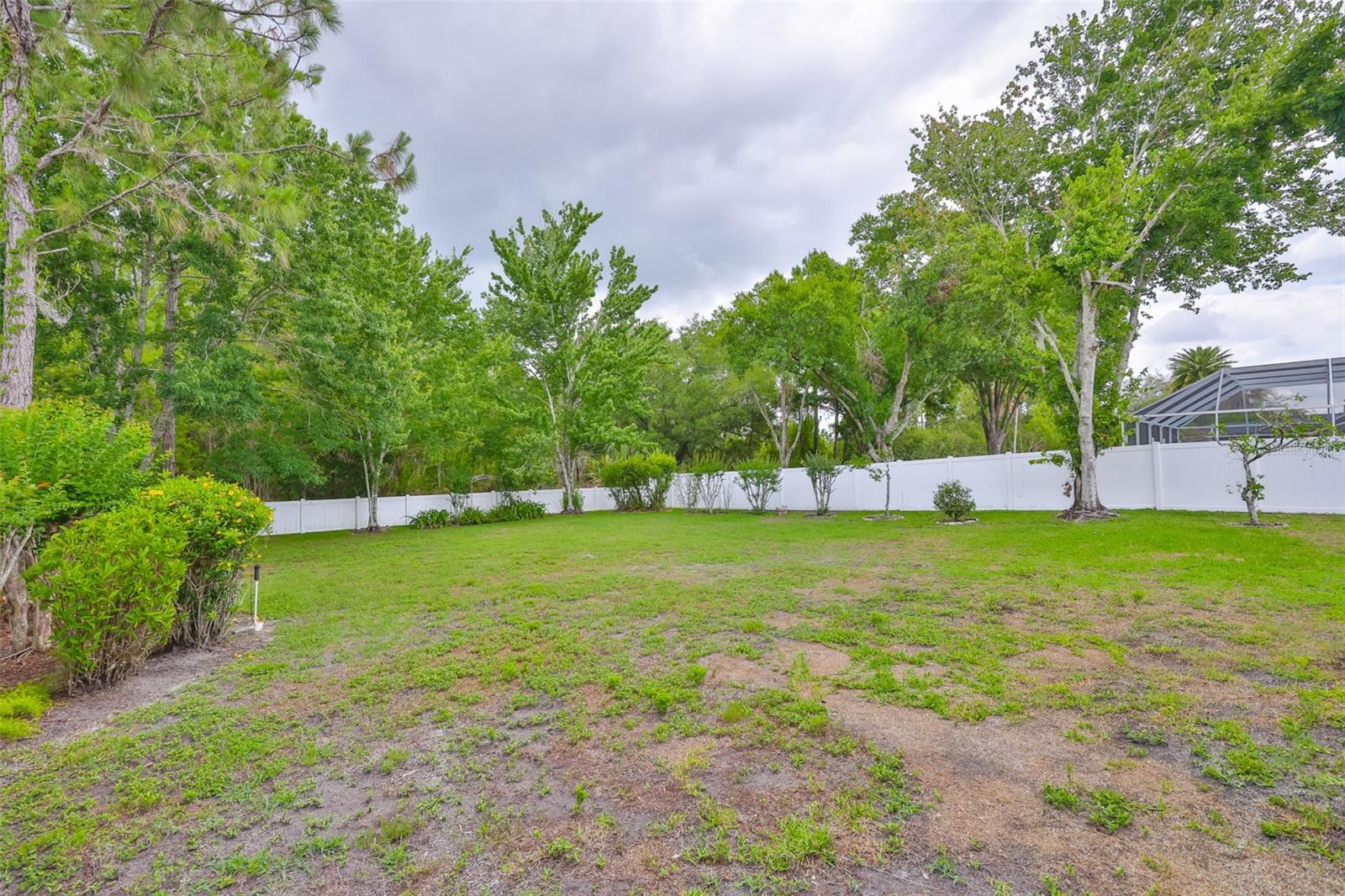 Image 31 of 34 For 18444 Eastwyck Dr
