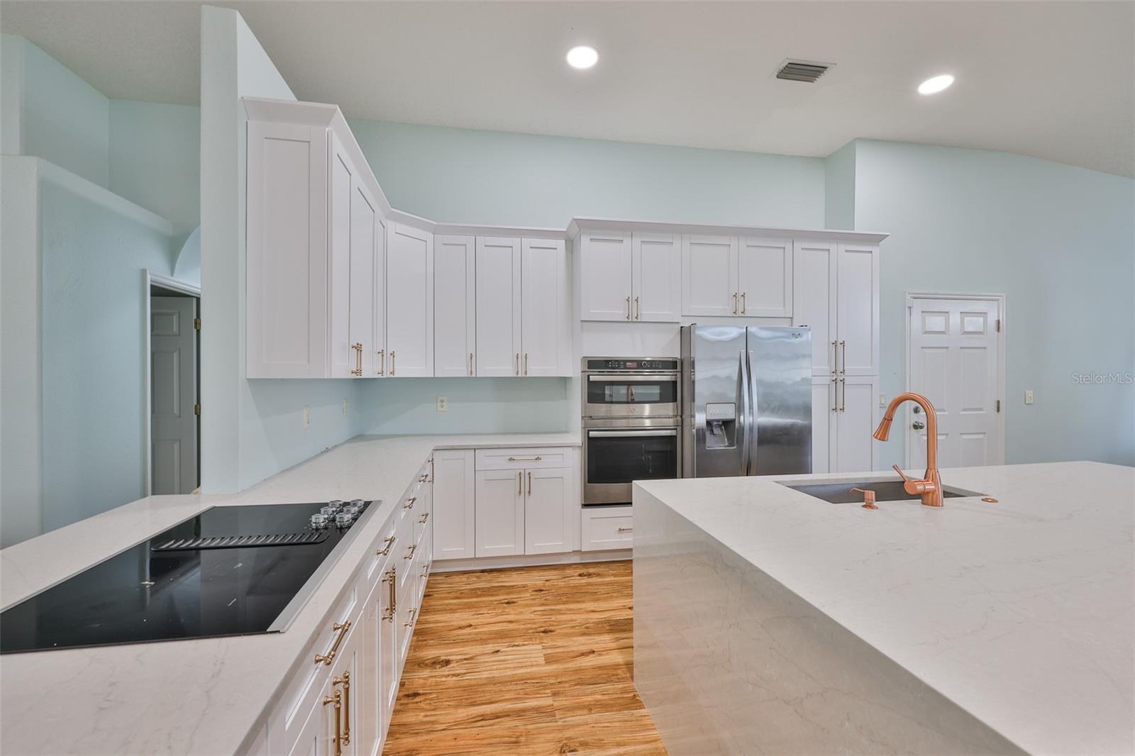 Image 7 of 34 For 18444 Eastwyck Dr