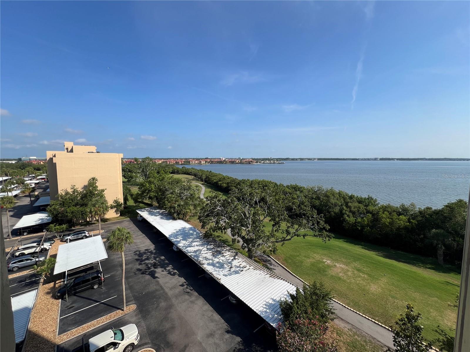 Image 3 of 16 For 2616 Cove Cay Drive 701