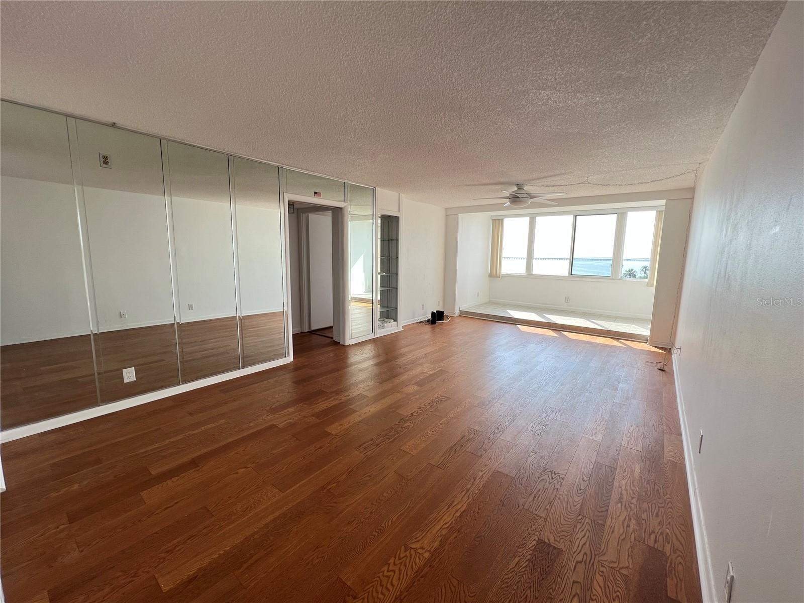 Image 8 of 16 For 2616 Cove Cay Drive 701