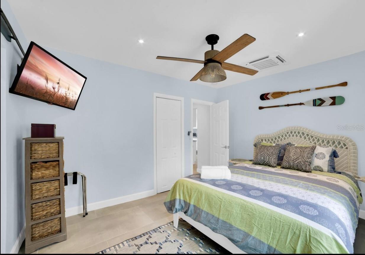 Image 15 of 26 For 1210 Bay Palm Boulevard
