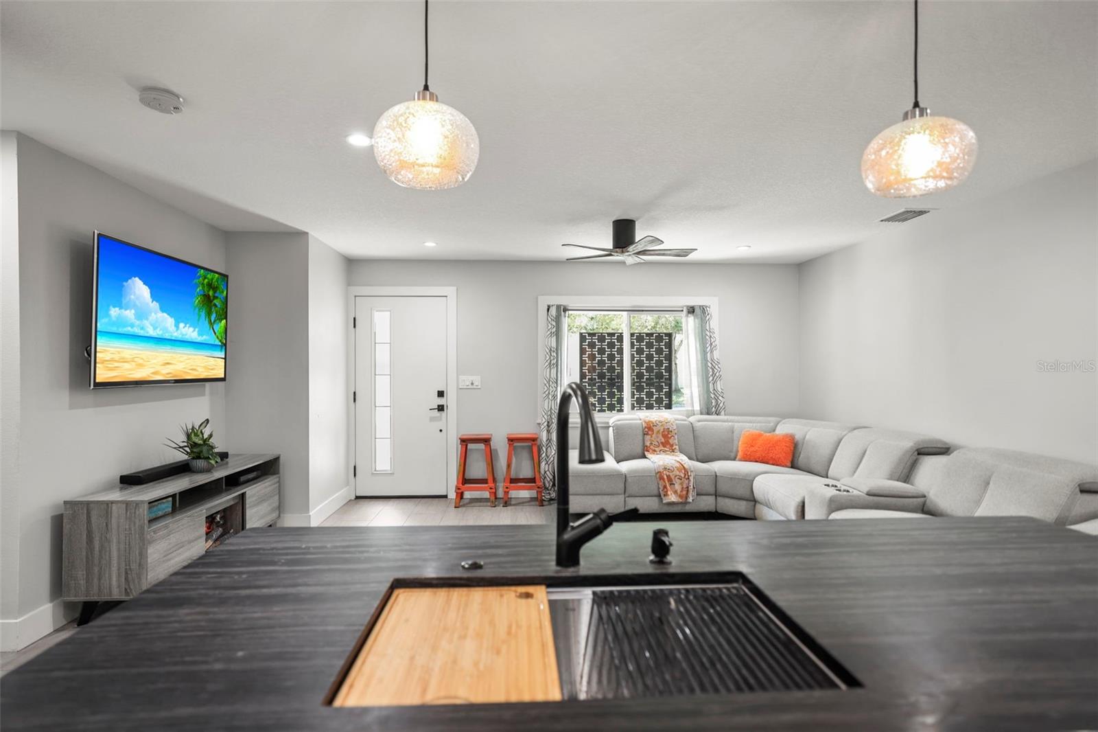 Image 3 of 45 For 1516 Santa Anna Drive