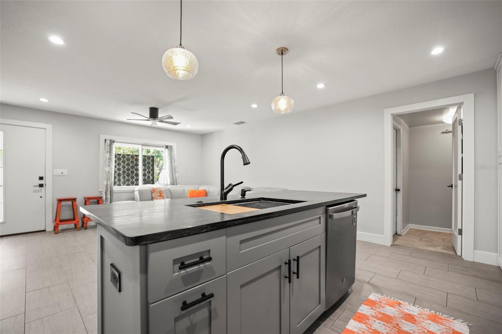 Image 5 of 45 For 1516 Santa Anna Drive
