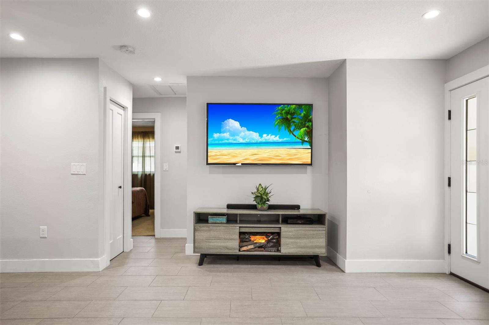 Image 7 of 45 For 1516 Santa Anna Drive