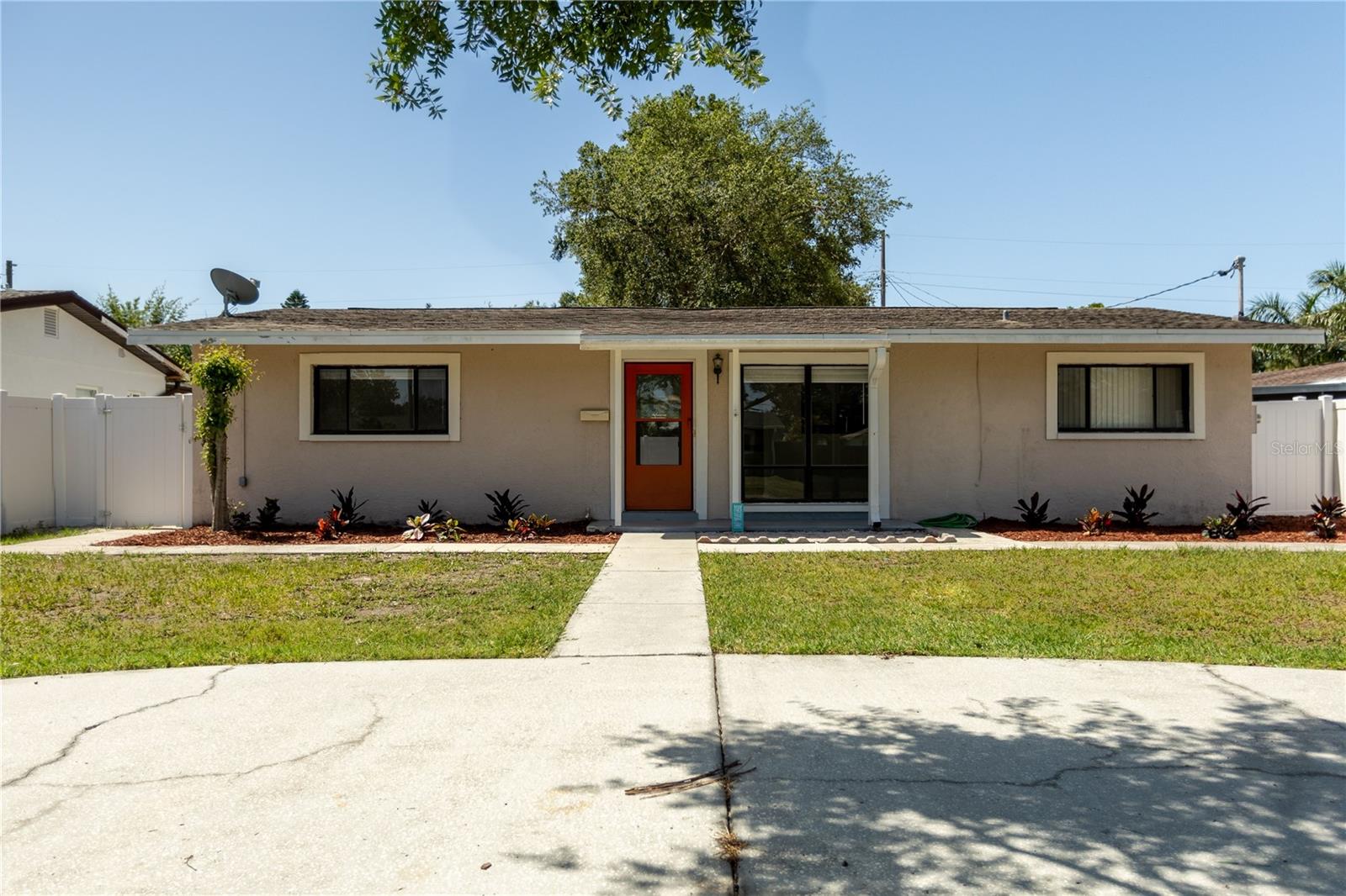 Details for 410 42nd Avenue Ne, ST PETERSBURG, FL 33703