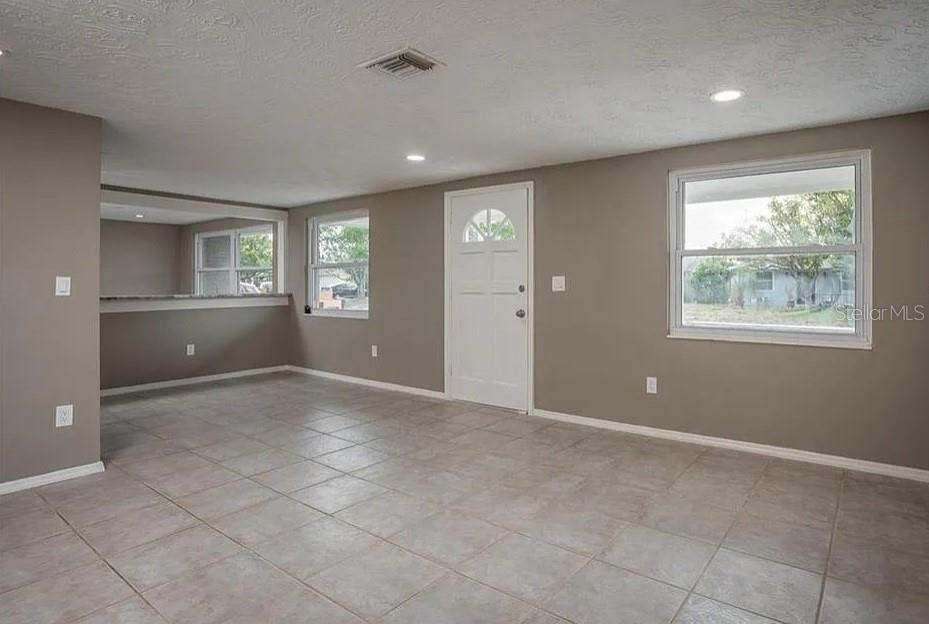 Image 14 of 20 For 2618 Almond Drive