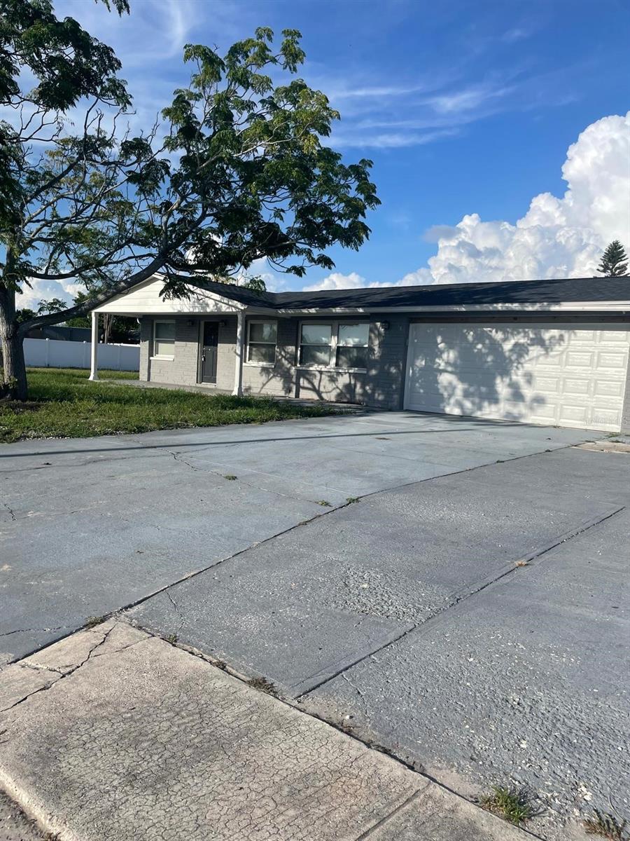 Image 2 of 20 For 2618 Almond Drive