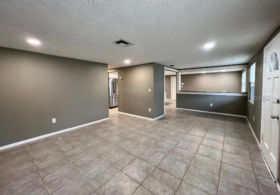 Image 5 of 20 For 2618 Almond Drive