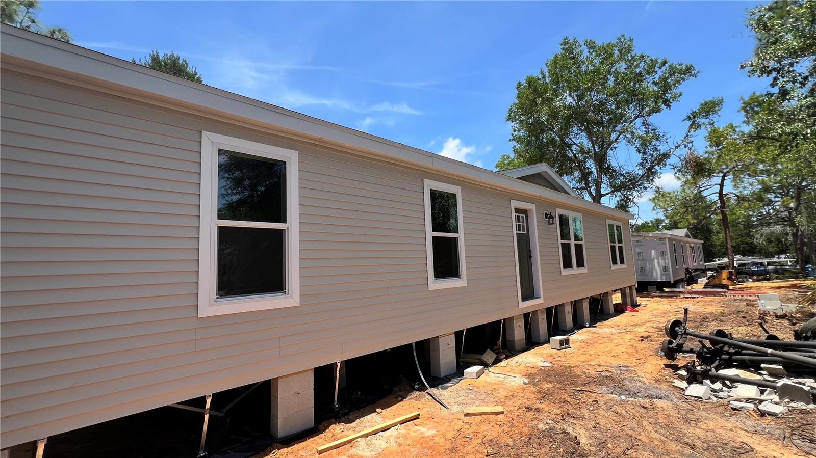 Image 6 of 43 For 10040 Lake Drive