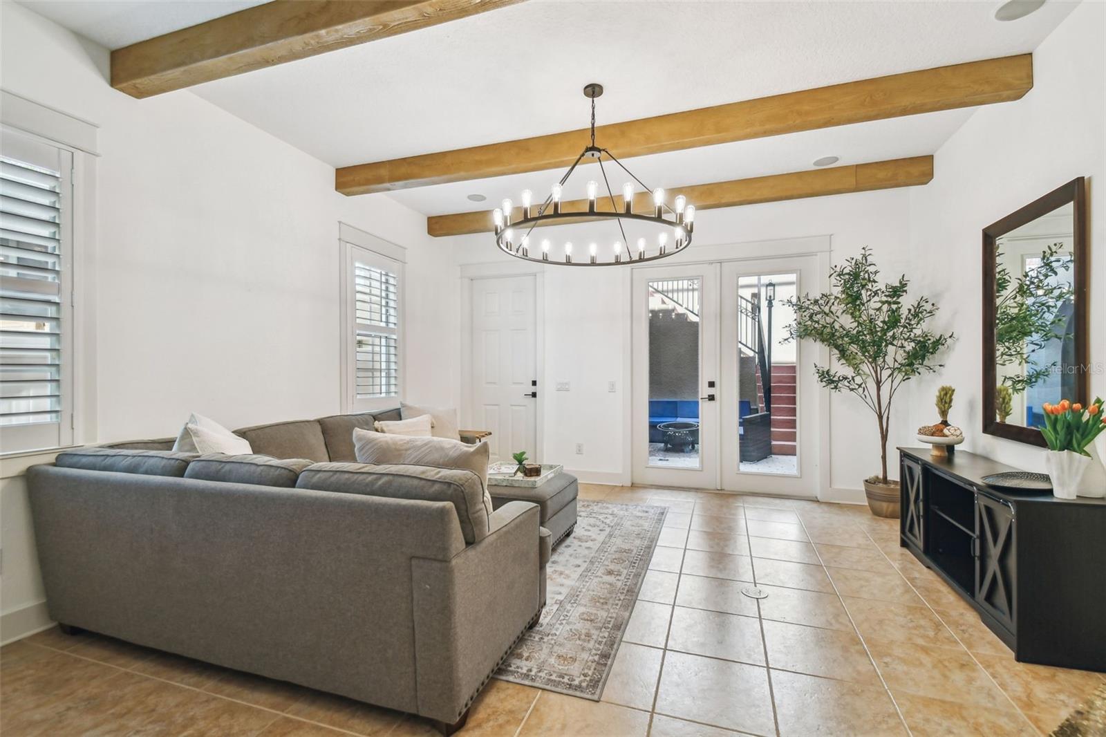 Listing photo id 18 for 407 Fremont Avenue B