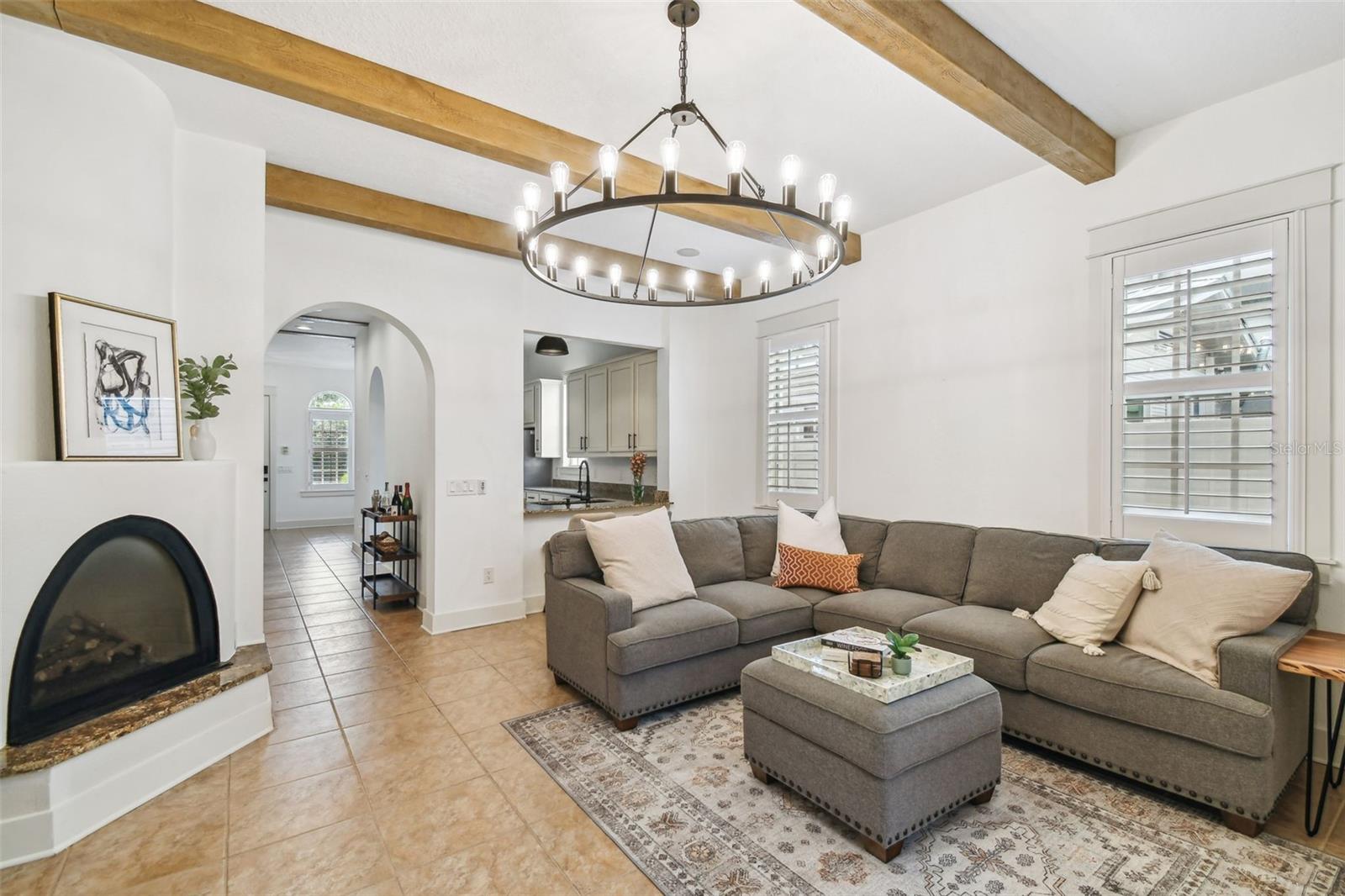 Listing photo id 19 for 407 Fremont Avenue B