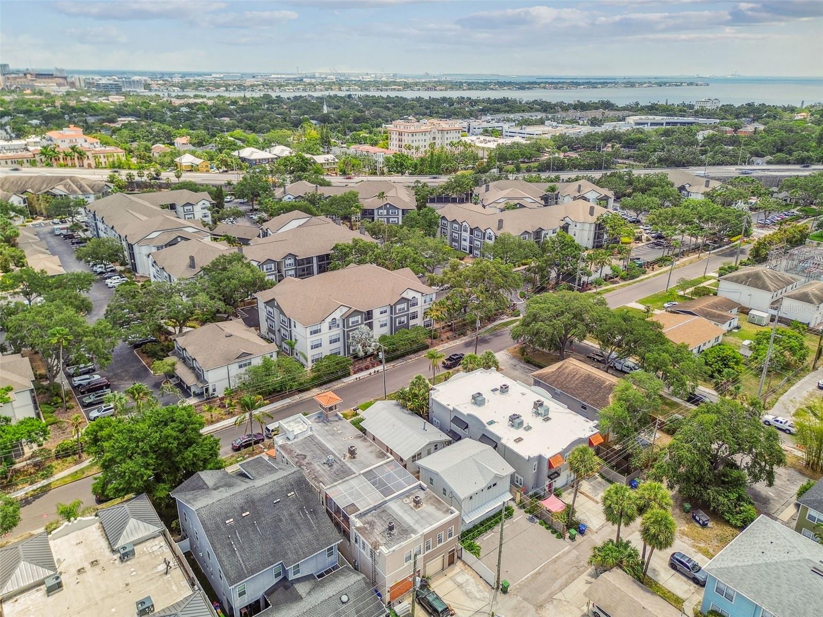 Listing photo id 49 for 407 Fremont Avenue B