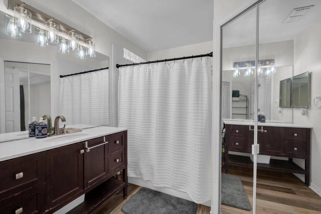 Image 12 of 34 For 5865 Meadowpark Place