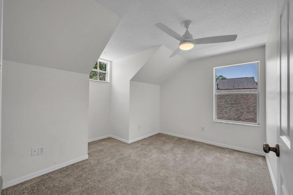 Image 13 of 34 For 5865 Meadowpark Place