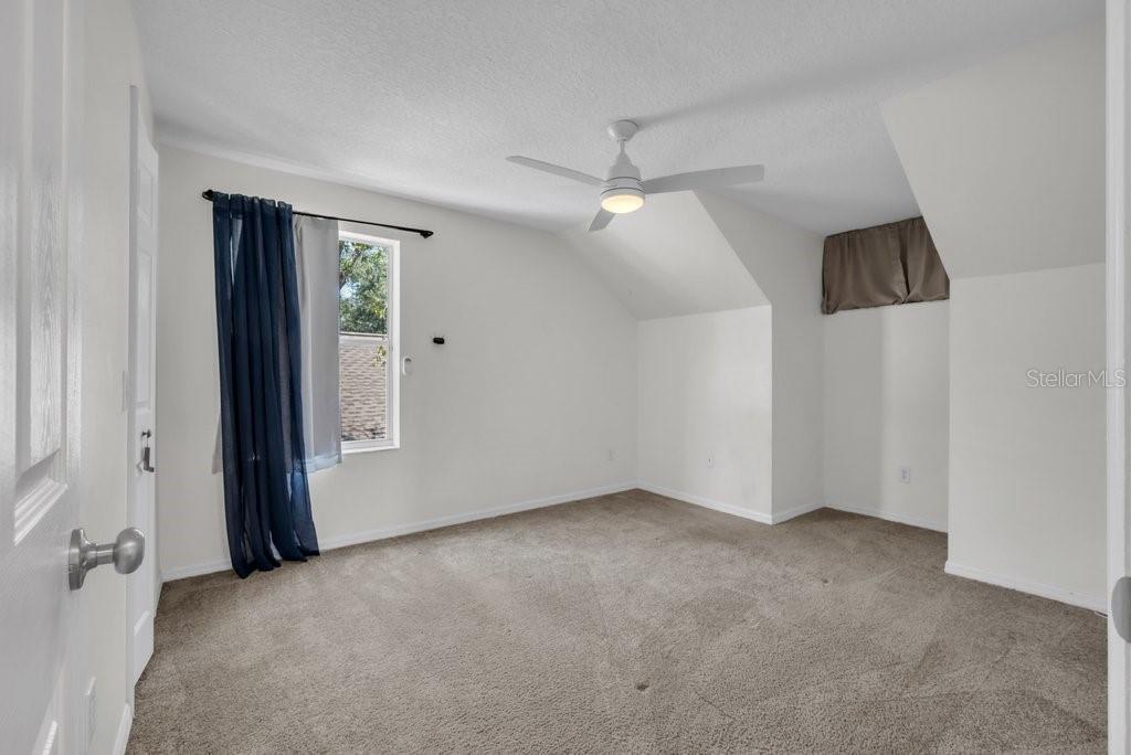 Image 15 of 34 For 5865 Meadowpark Place