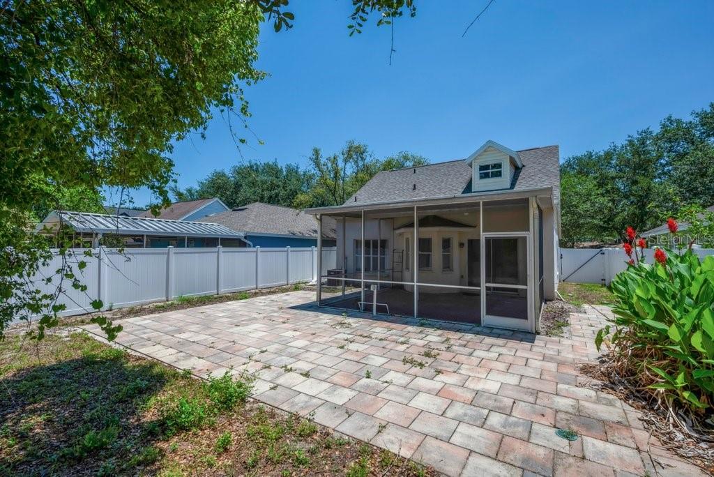 Image 3 of 34 For 5865 Meadowpark Place