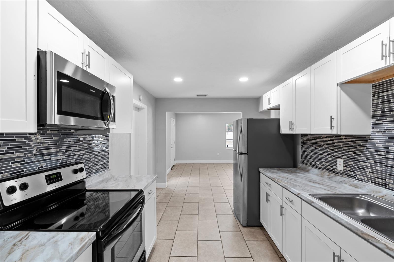 Image 7 of 15 For 308 38th Street S