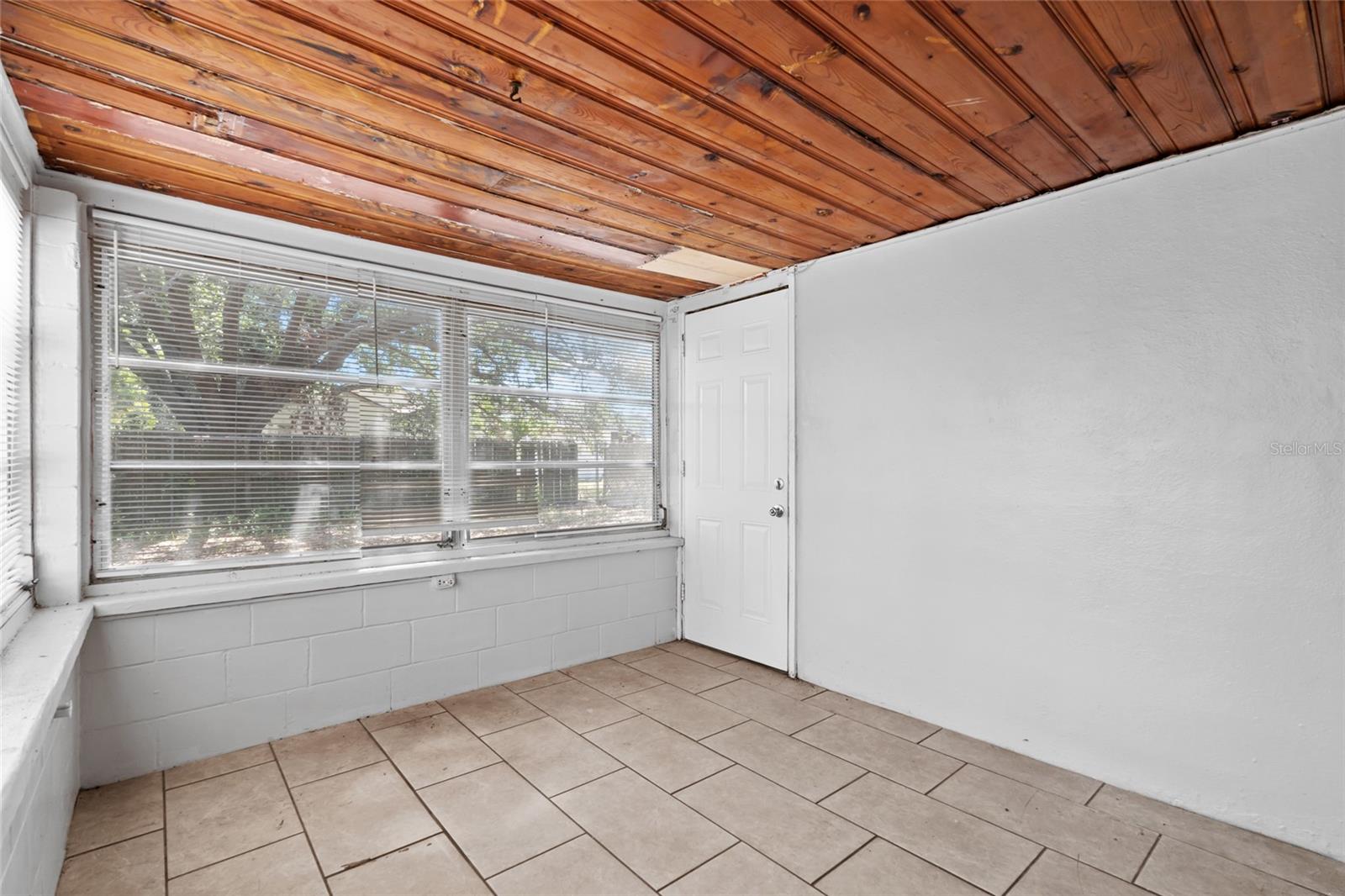 Image 8 of 15 For 308 38th Street S