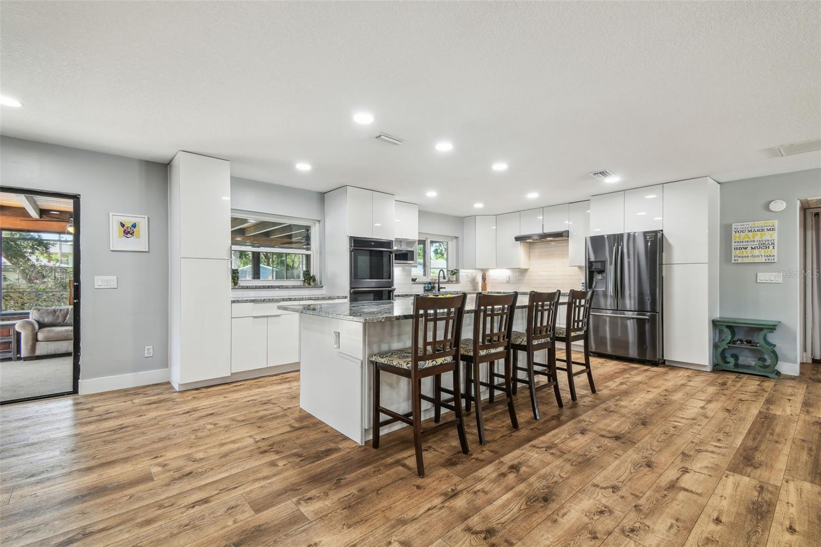 Image 10 of 47 For 1111 Lakemont Drive
