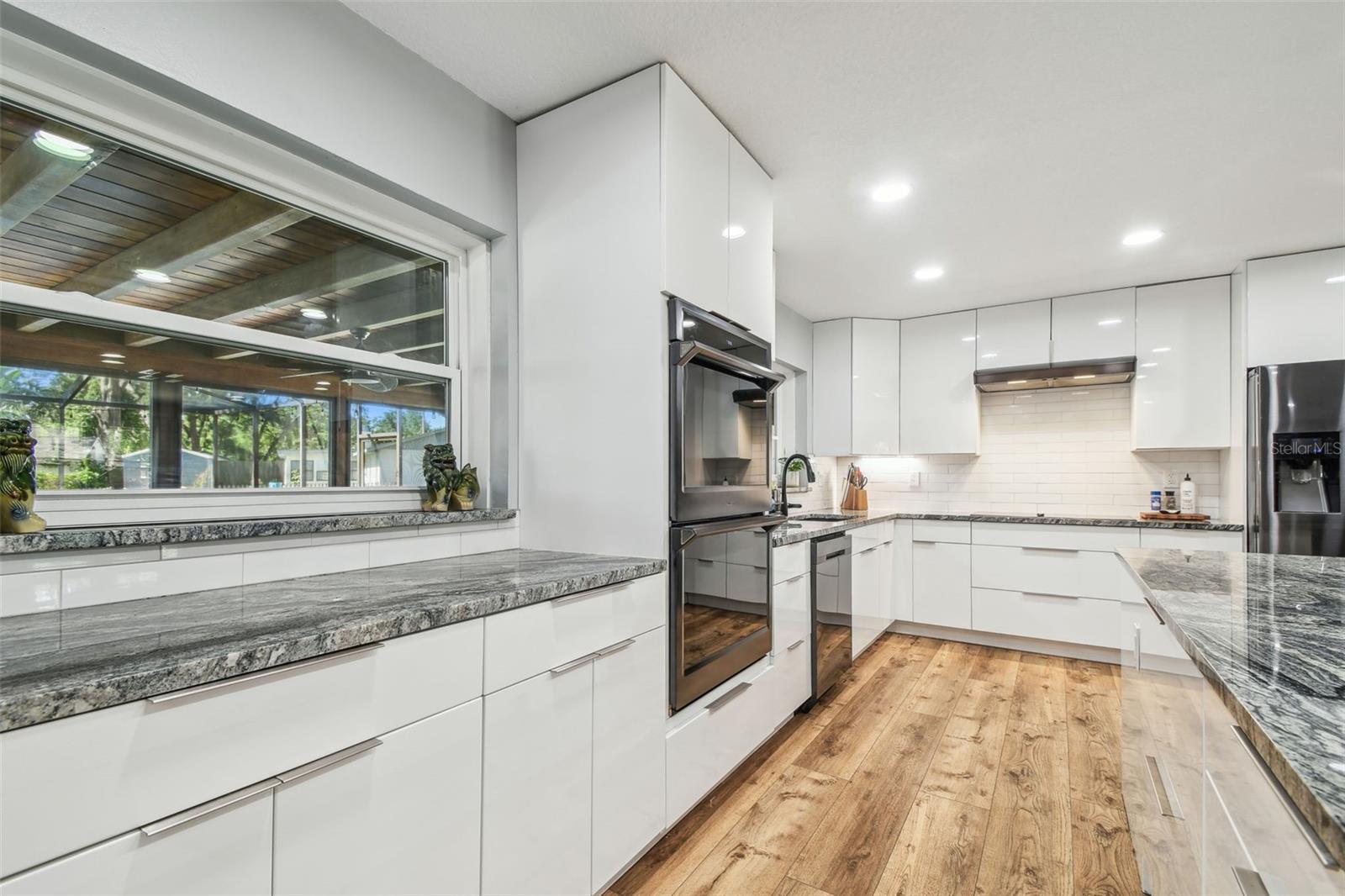 Image 11 of 47 For 1111 Lakemont Drive