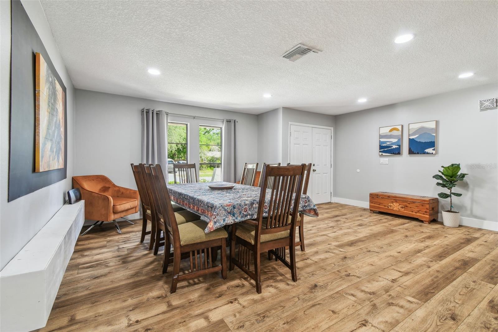 Image 8 of 47 For 1111 Lakemont Drive