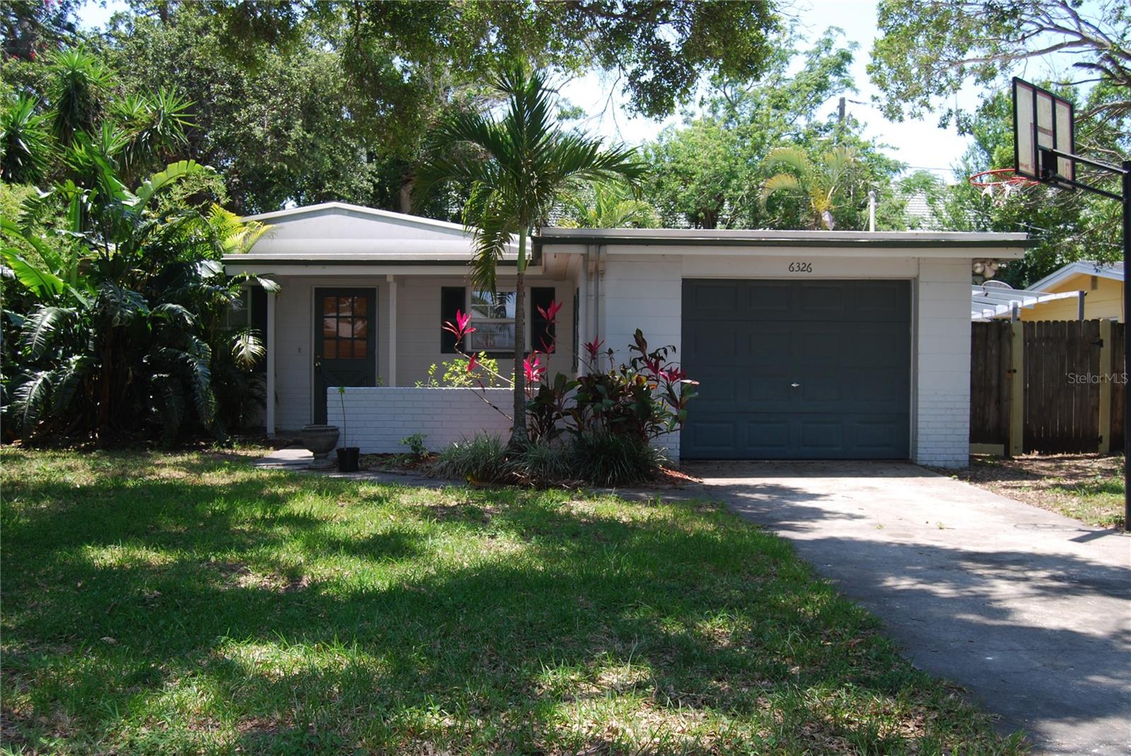 Details for 6326 55th Avenue N, ST PETERSBURG, FL 33709