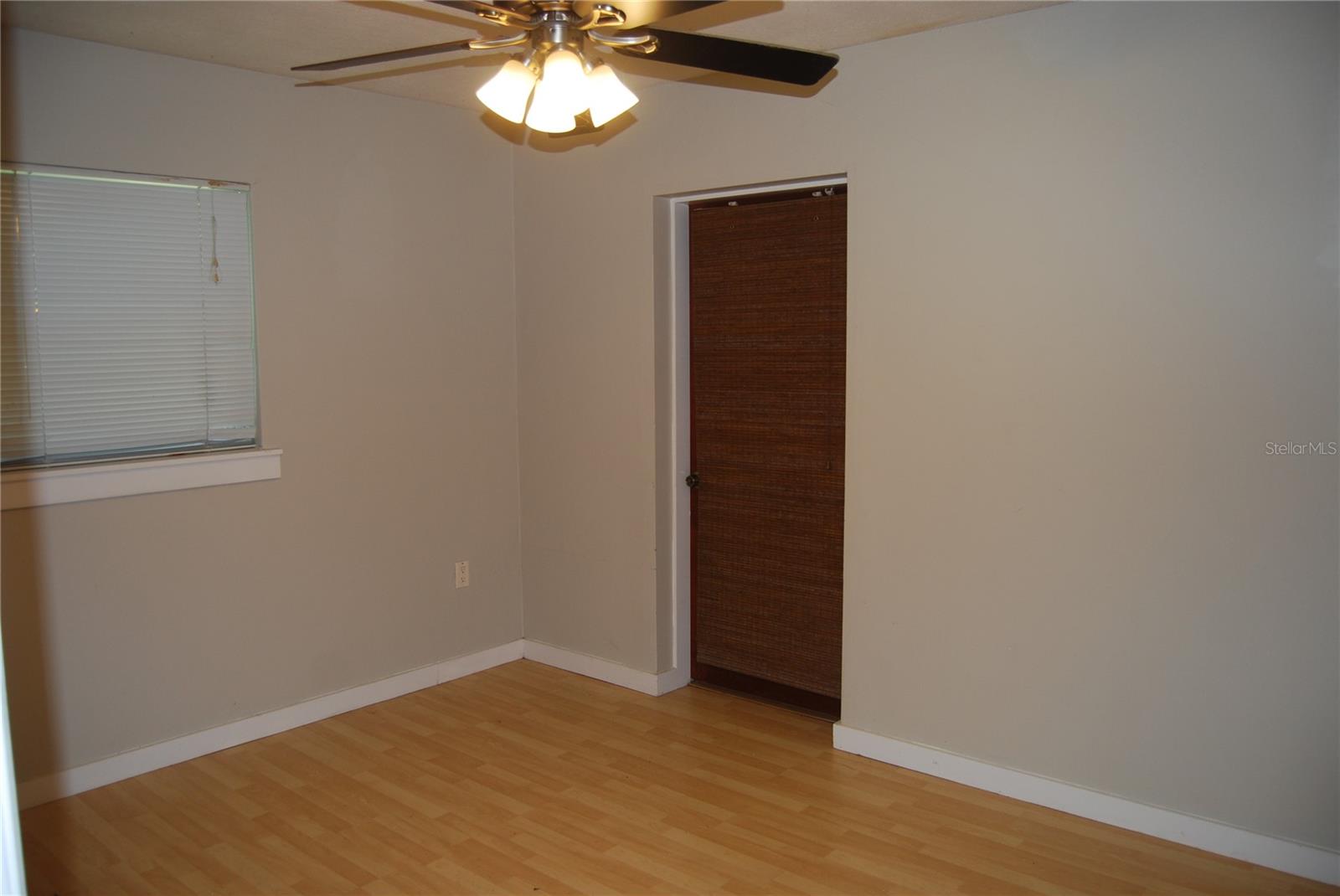 Image 11 of 28 For 6326 55th Avenue N