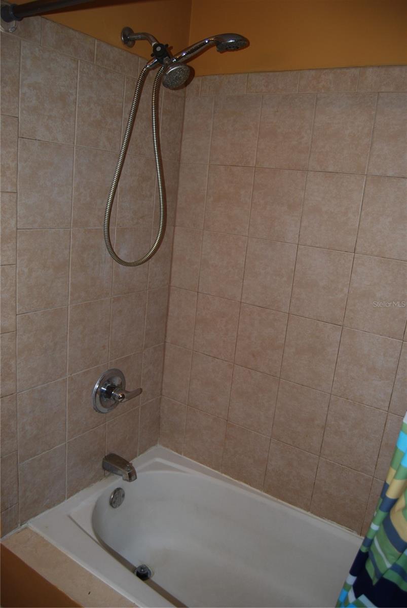 Image 18 of 28 For 6326 55th Avenue N