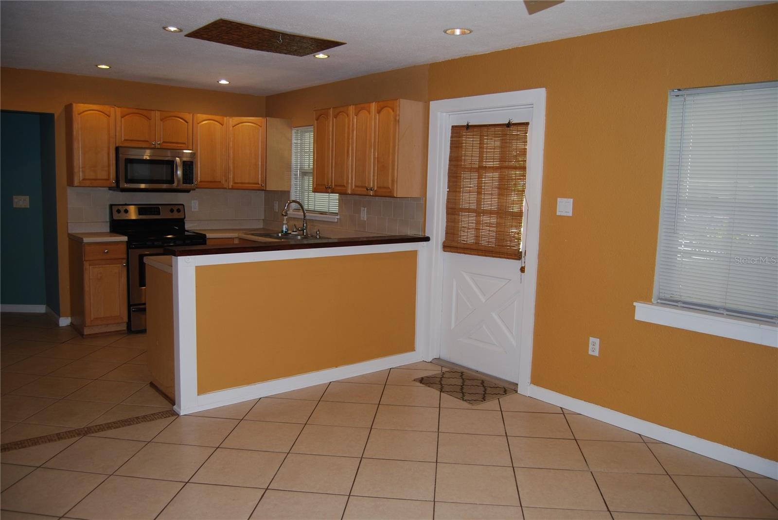 Image 5 of 28 For 6326 55th Avenue N