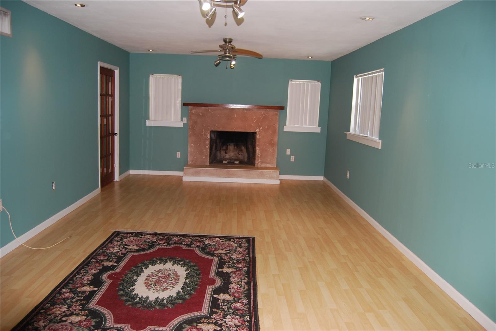 Image 8 of 28 For 6326 55th Avenue N