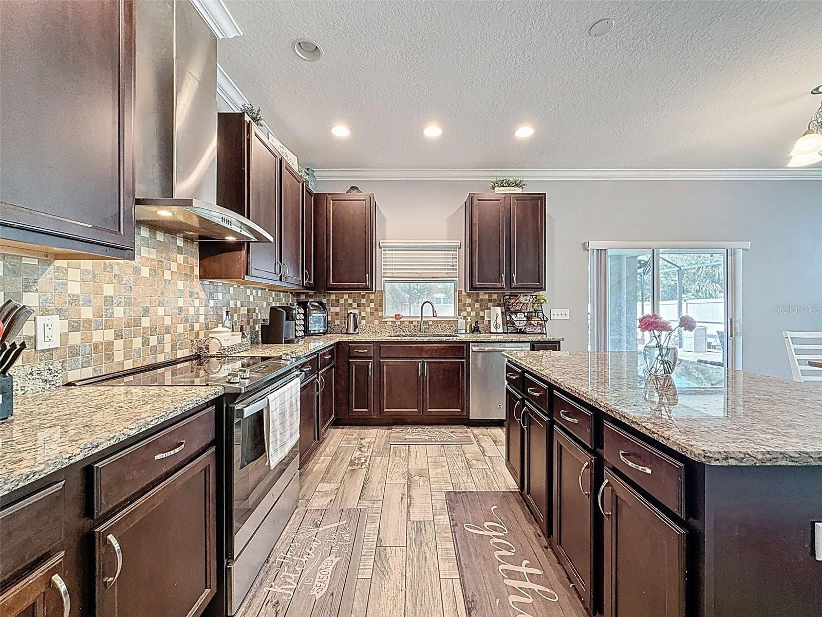 Image 12 of 62 For 10560 Lake Seminole Terrace