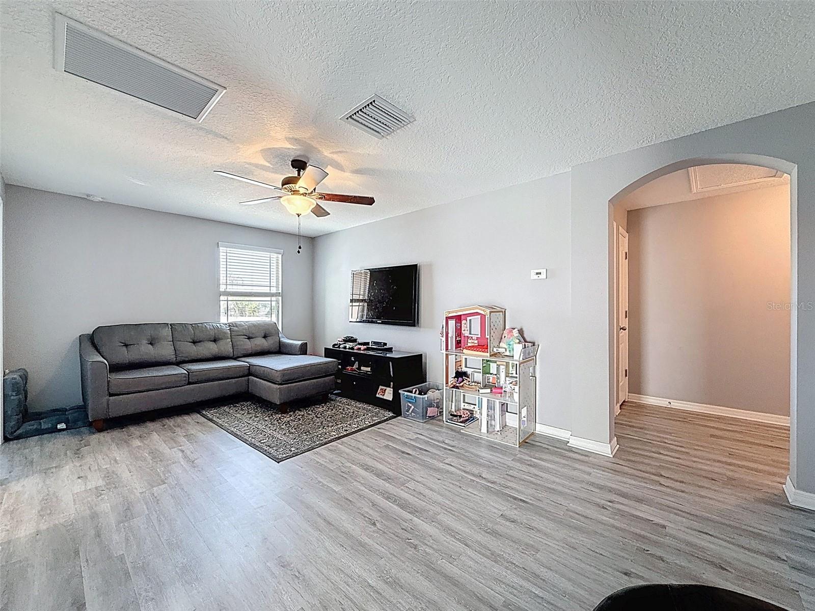 Image 25 of 62 For 10560 Lake Seminole Terrace