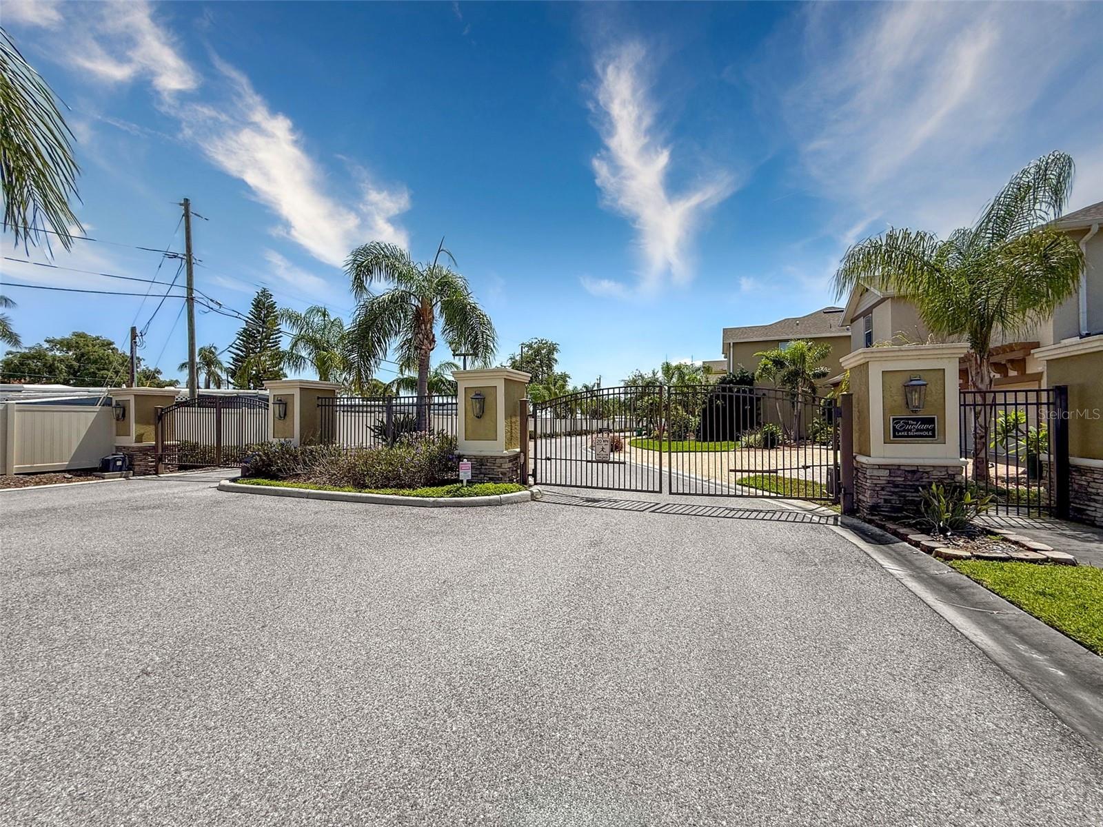 Image 50 of 62 For 10560 Lake Seminole Terrace
