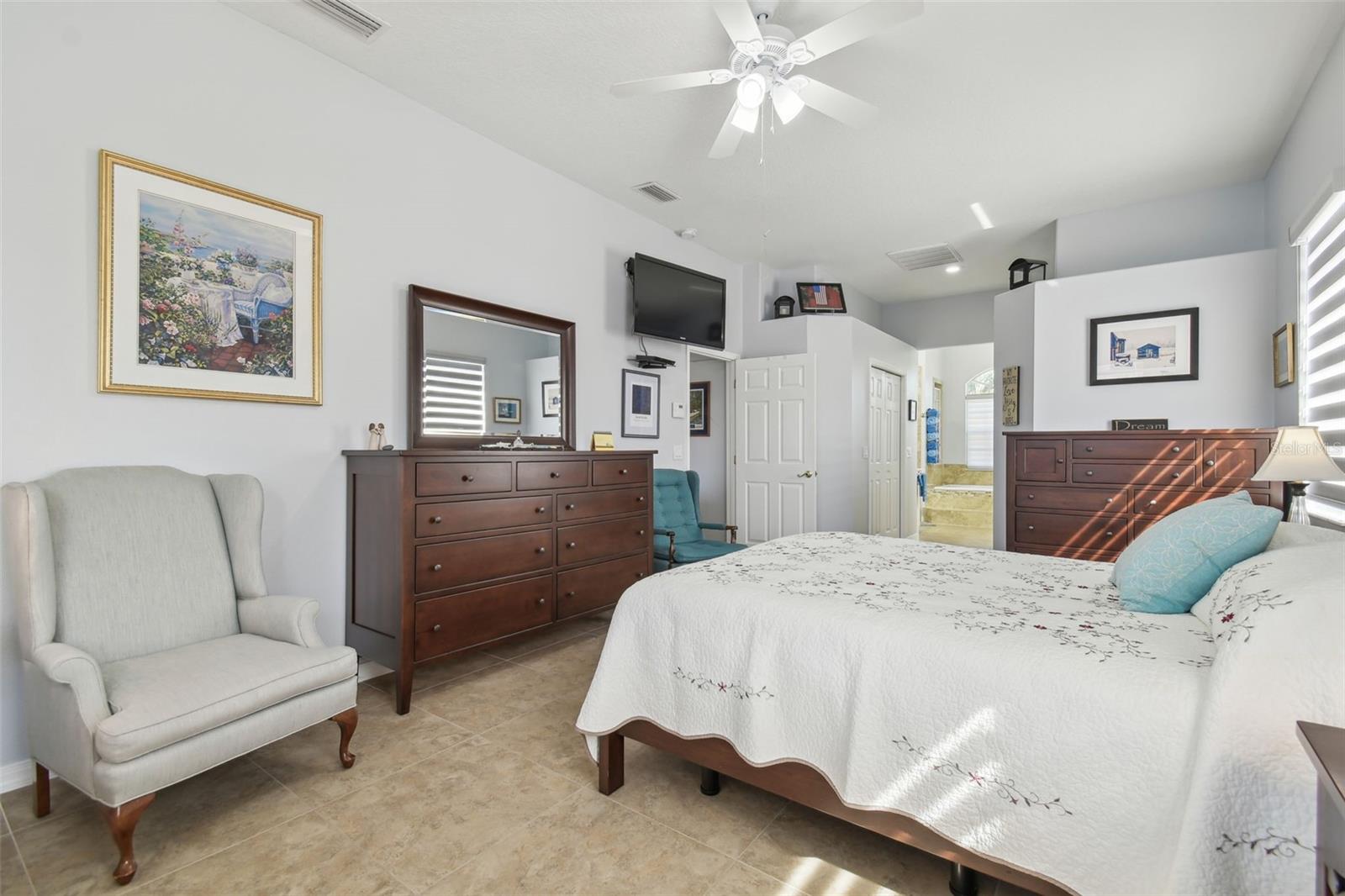 Listing photo id 20 for 3737 Gaviota Drive