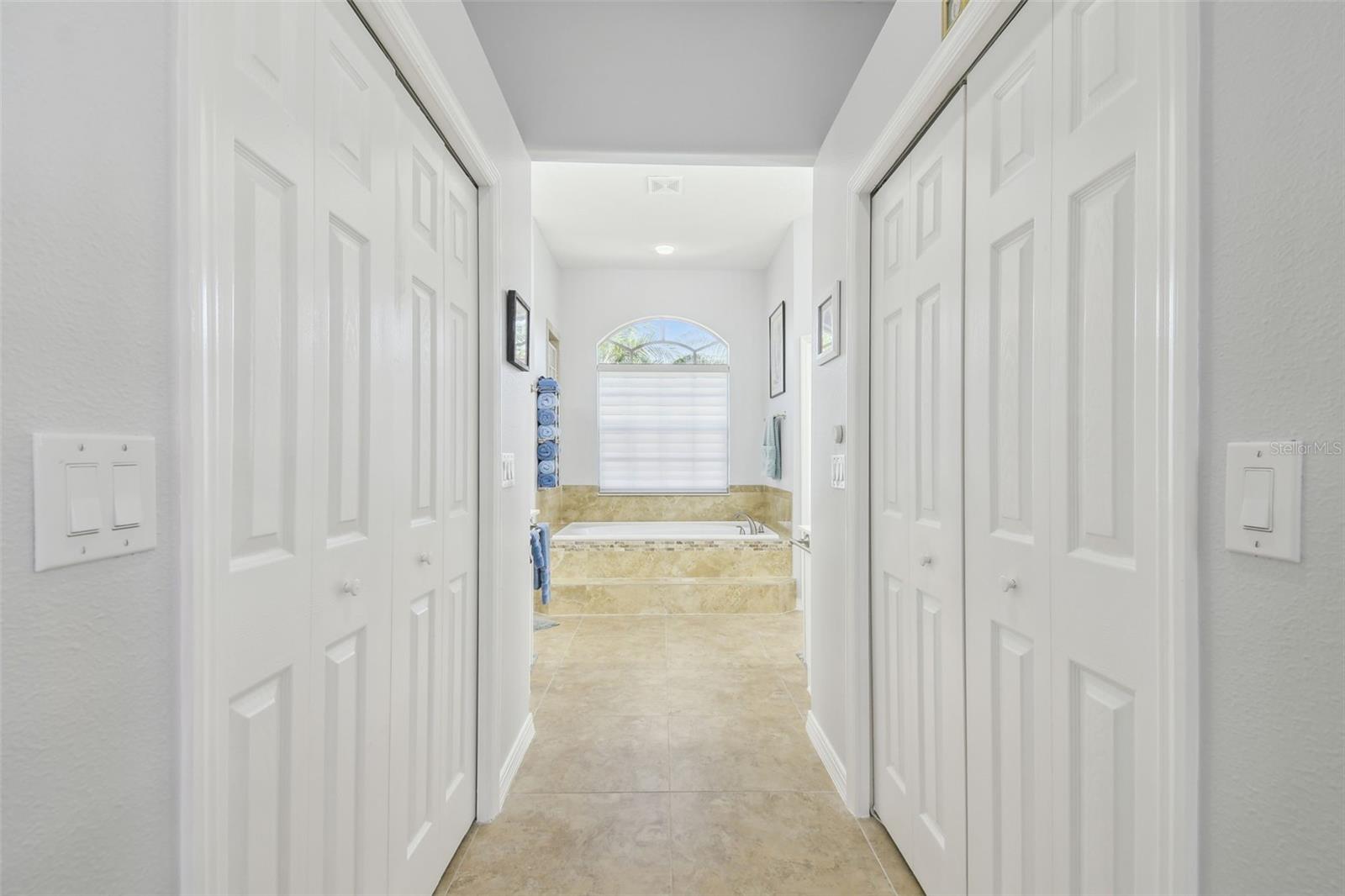 Listing photo id 21 for 3737 Gaviota Drive