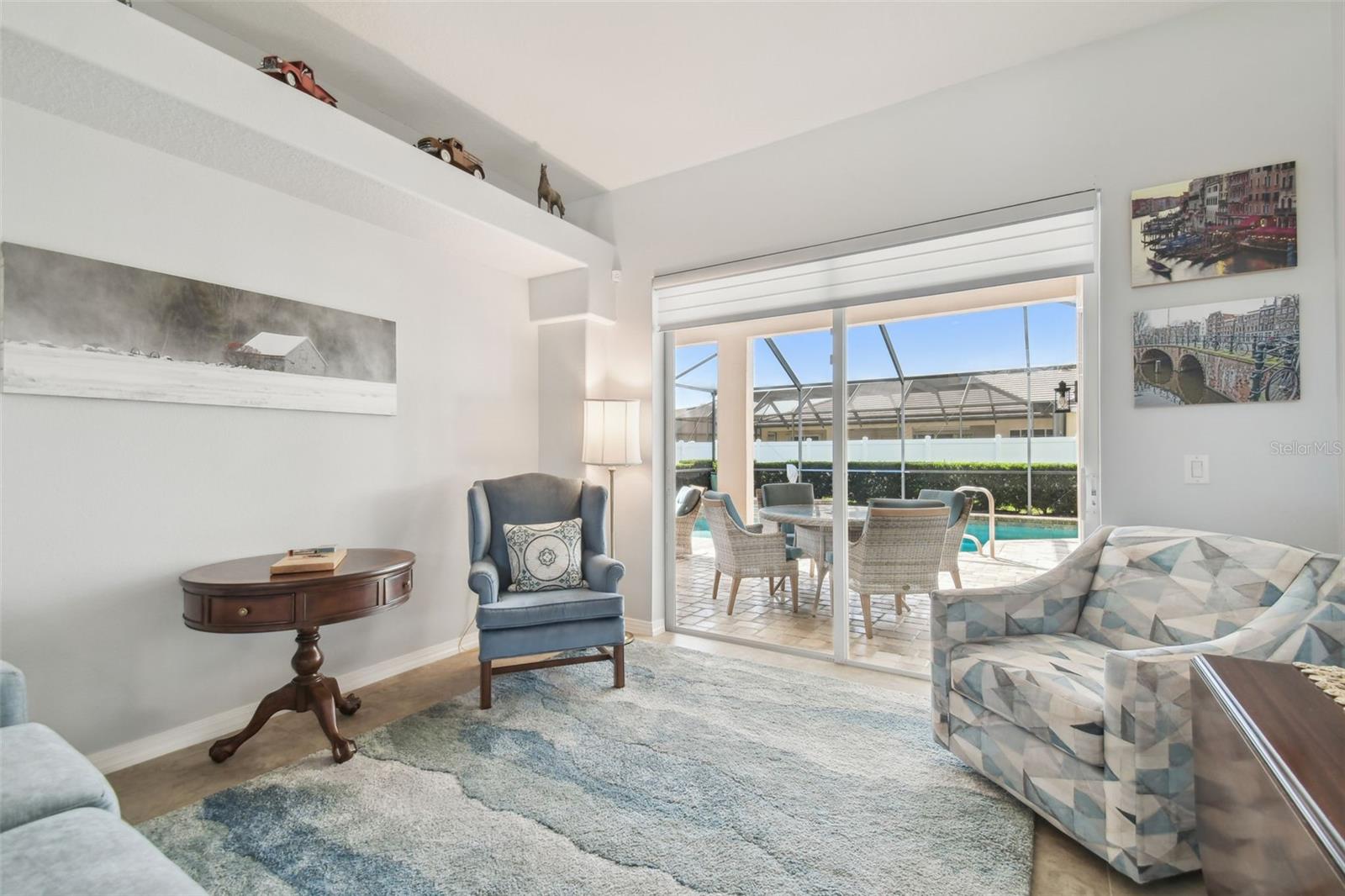 Listing photo id 1 for 3737 Gaviota Drive