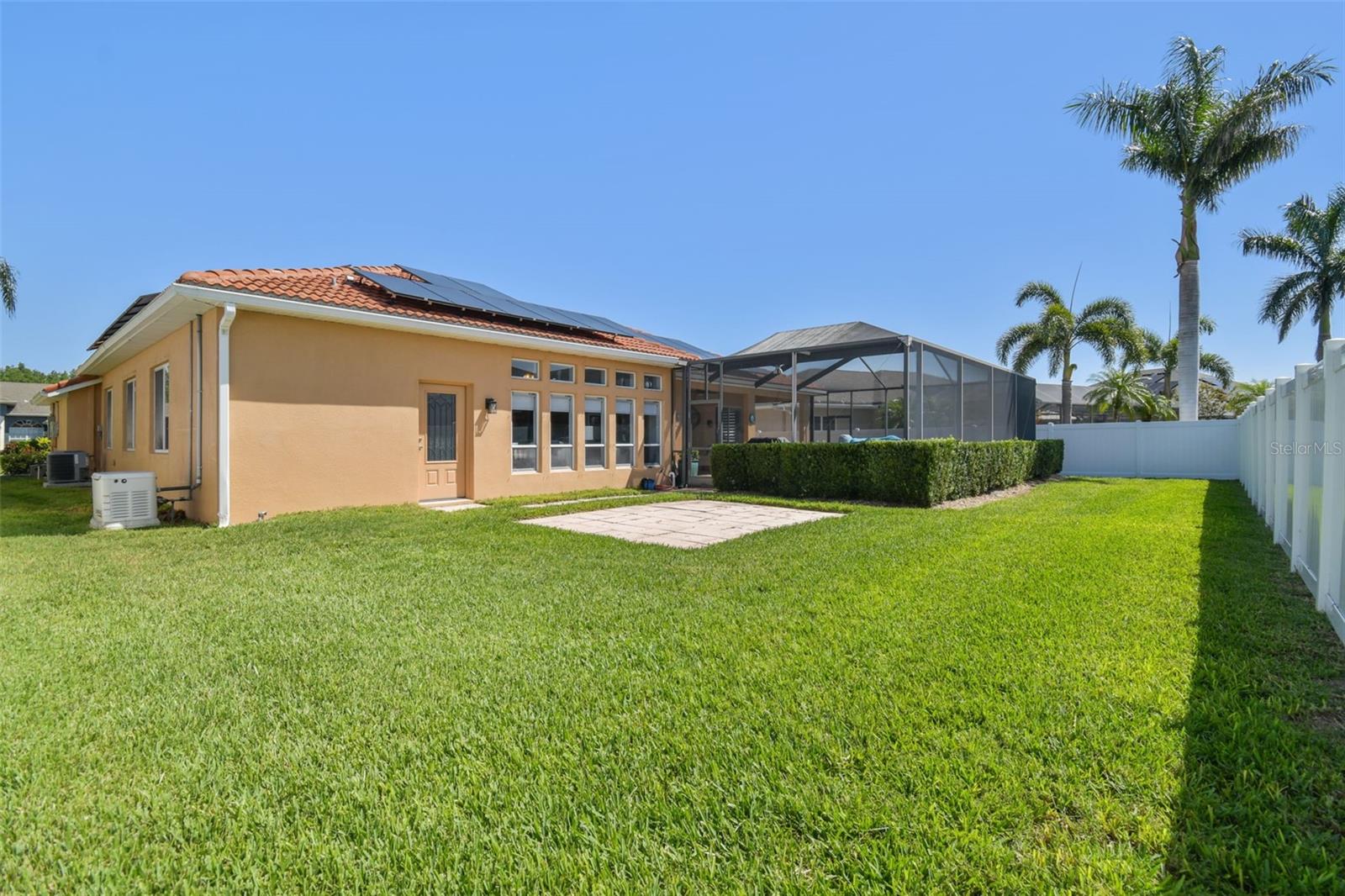 Listing photo id 49 for 3737 Gaviota Drive