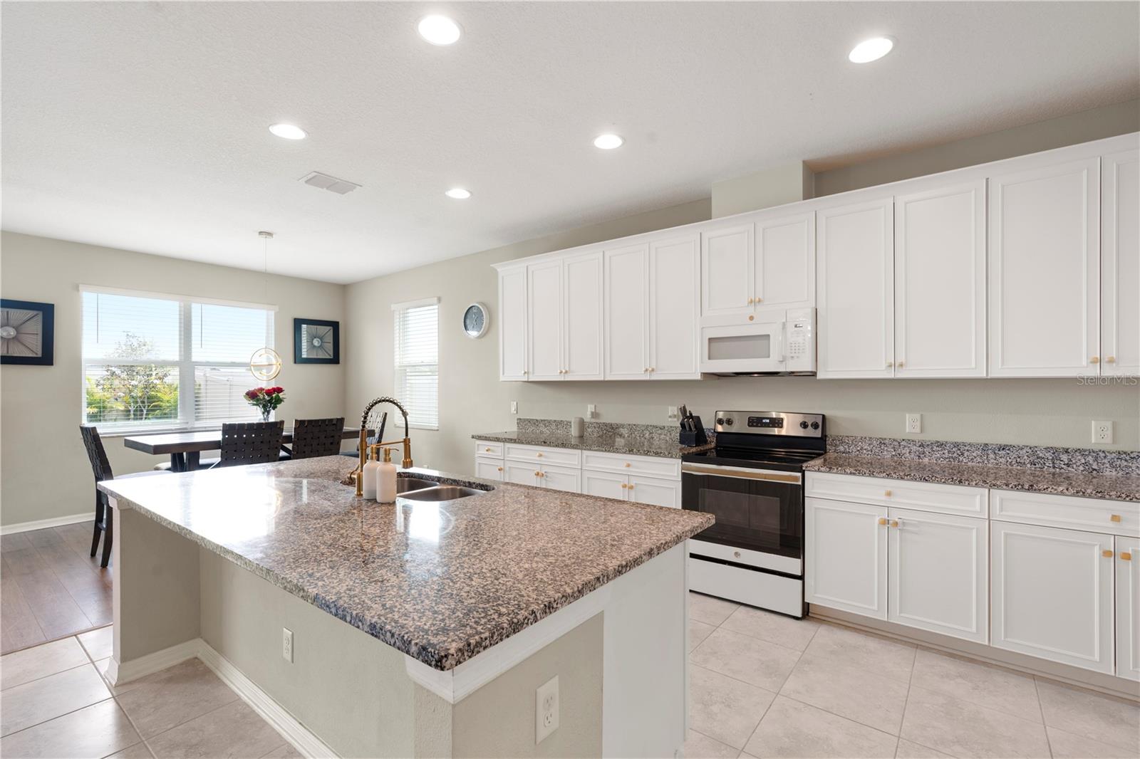 Image 10 of 34 For 4917 Eagle Rock Drive
