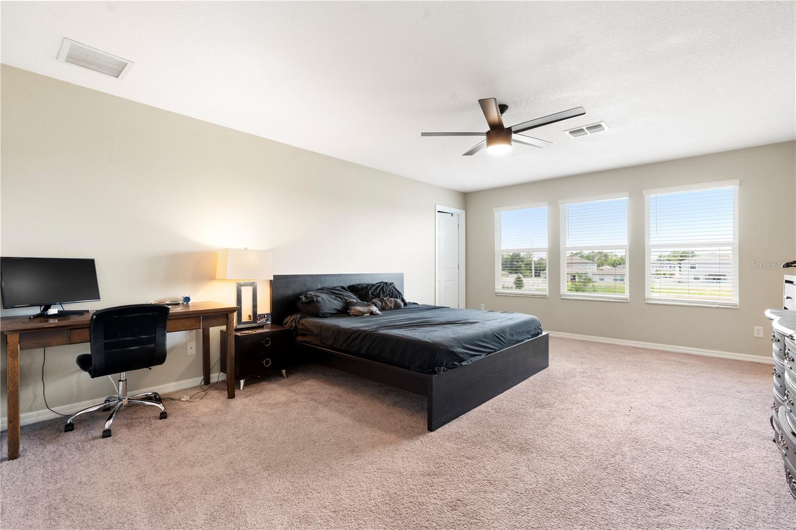 Image 15 of 34 For 4917 Eagle Rock Drive