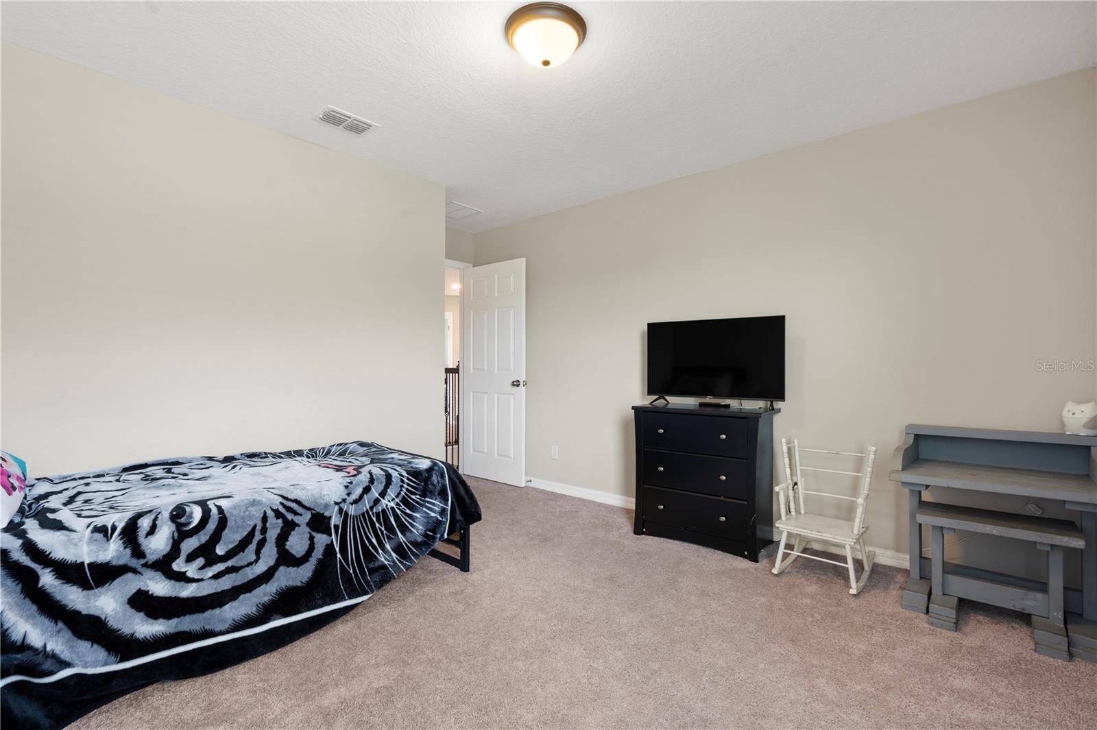Image 22 of 34 For 4917 Eagle Rock Drive