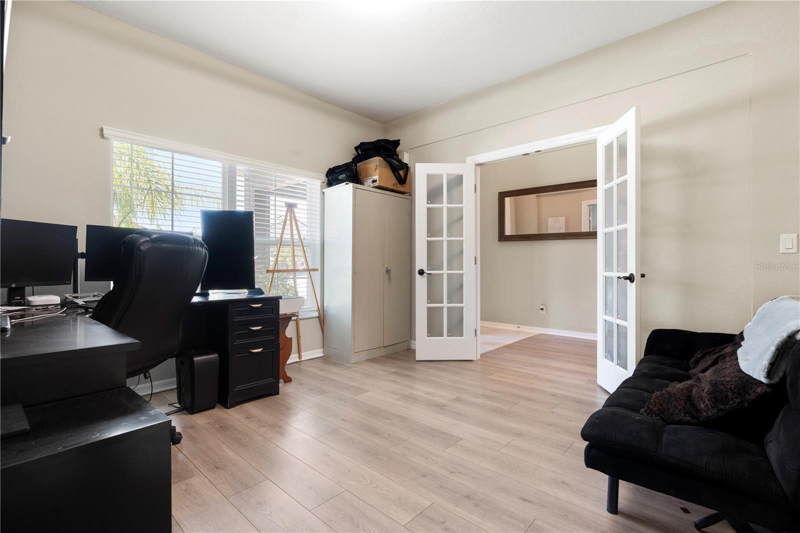 Image 4 of 34 For 4917 Eagle Rock Drive