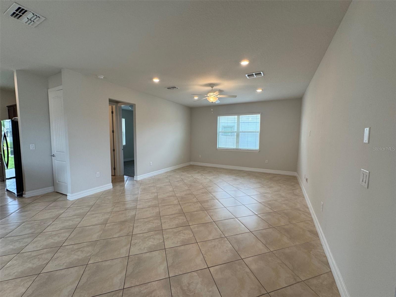 Image 6 of 31 For 7578 Yale Harbor Drive