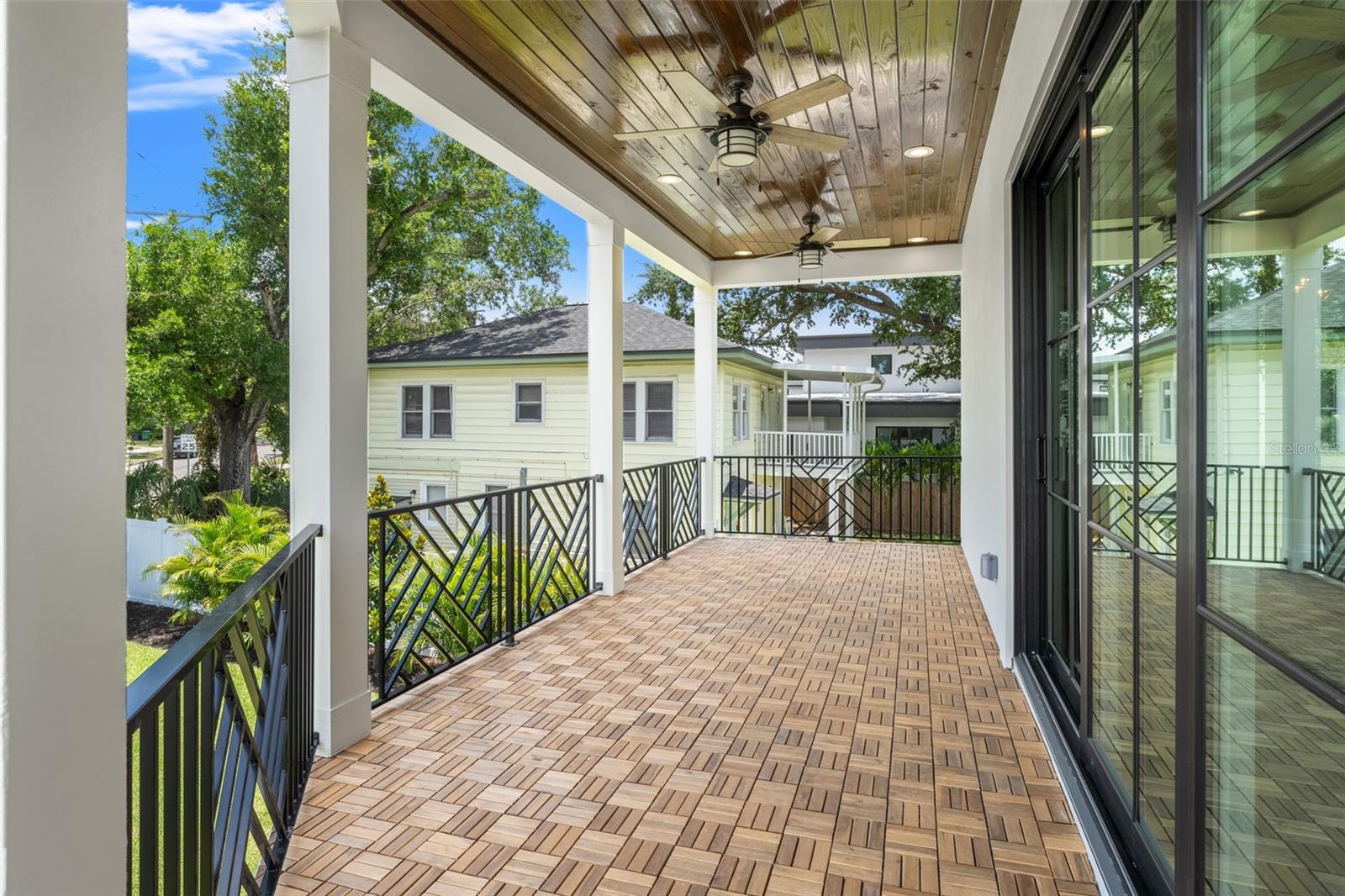 Image 58 of 71 For 2200 Glenwood Drive